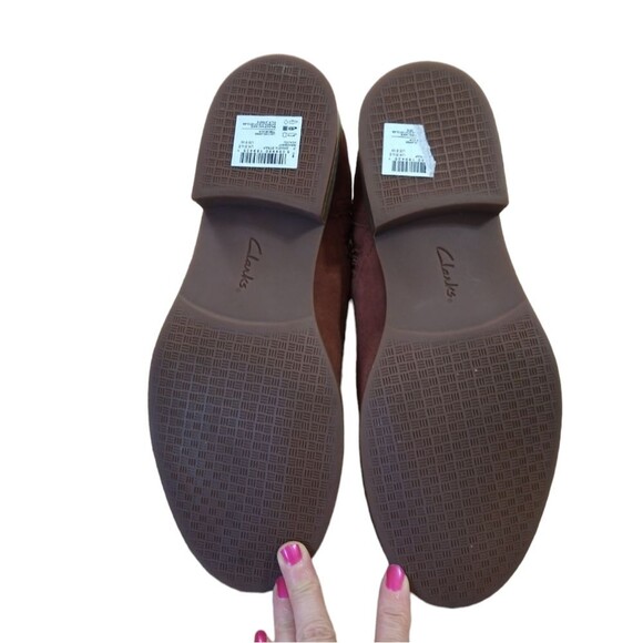 NWT Ladies Clarks Camzin Strap ankle boots Mahogany Suede Western Size 8 - Picture 8 of 11